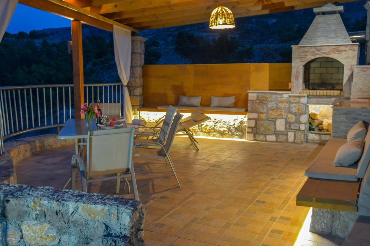 Villa Rose อาร์คานเยโลส ภายนอก รูปภาพ