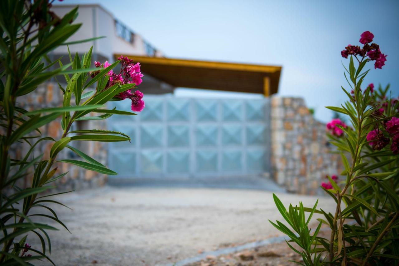 Villa Rose อาร์คานเยโลส ภายนอก รูปภาพ