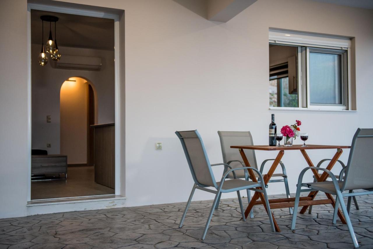 Villa Rose อาร์คานเยโลส ภายนอก รูปภาพ